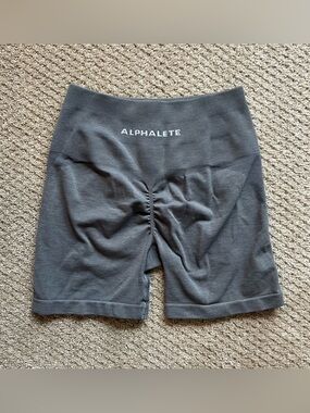 Alphalete Amplify 4.5 Inch Shorts Smoke Size: Small